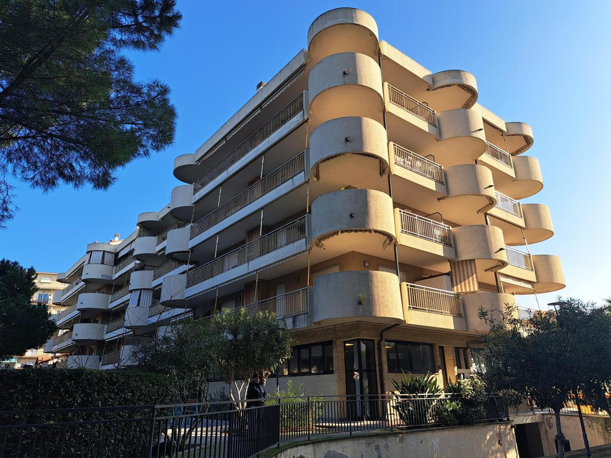 Appartamento - Terrazzo Vivibile Vista Mare, Wi-Fi Gratuito Vallecrosia Buitenkant foto
