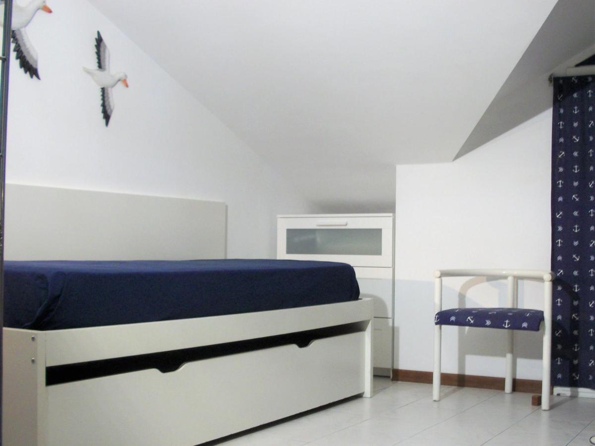 Appartamento - Terrazzo Vivibile Vista Mare, Wi-Fi Gratuito Vallecrosia Buitenkant foto